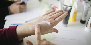 rejuvenation of the skin of the hands