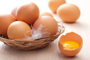 The use of eggs allows you to get a high cosmetic and aesthetic effect